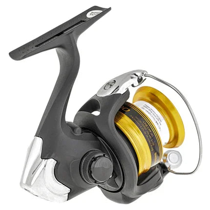Спиннинговые катушки серии Shimano FX в магазине для рыбалки Shimano